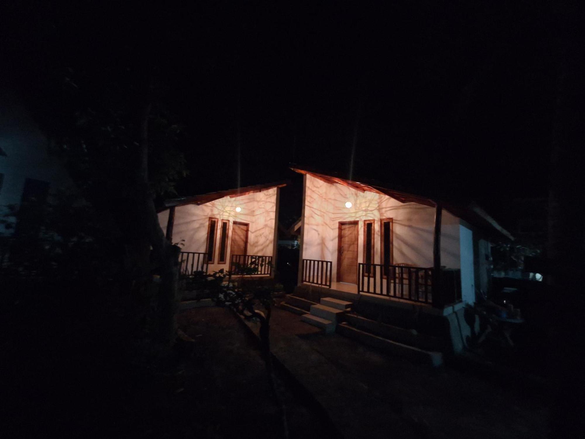 Jingga Home Penida Toyapakeh Room photo
